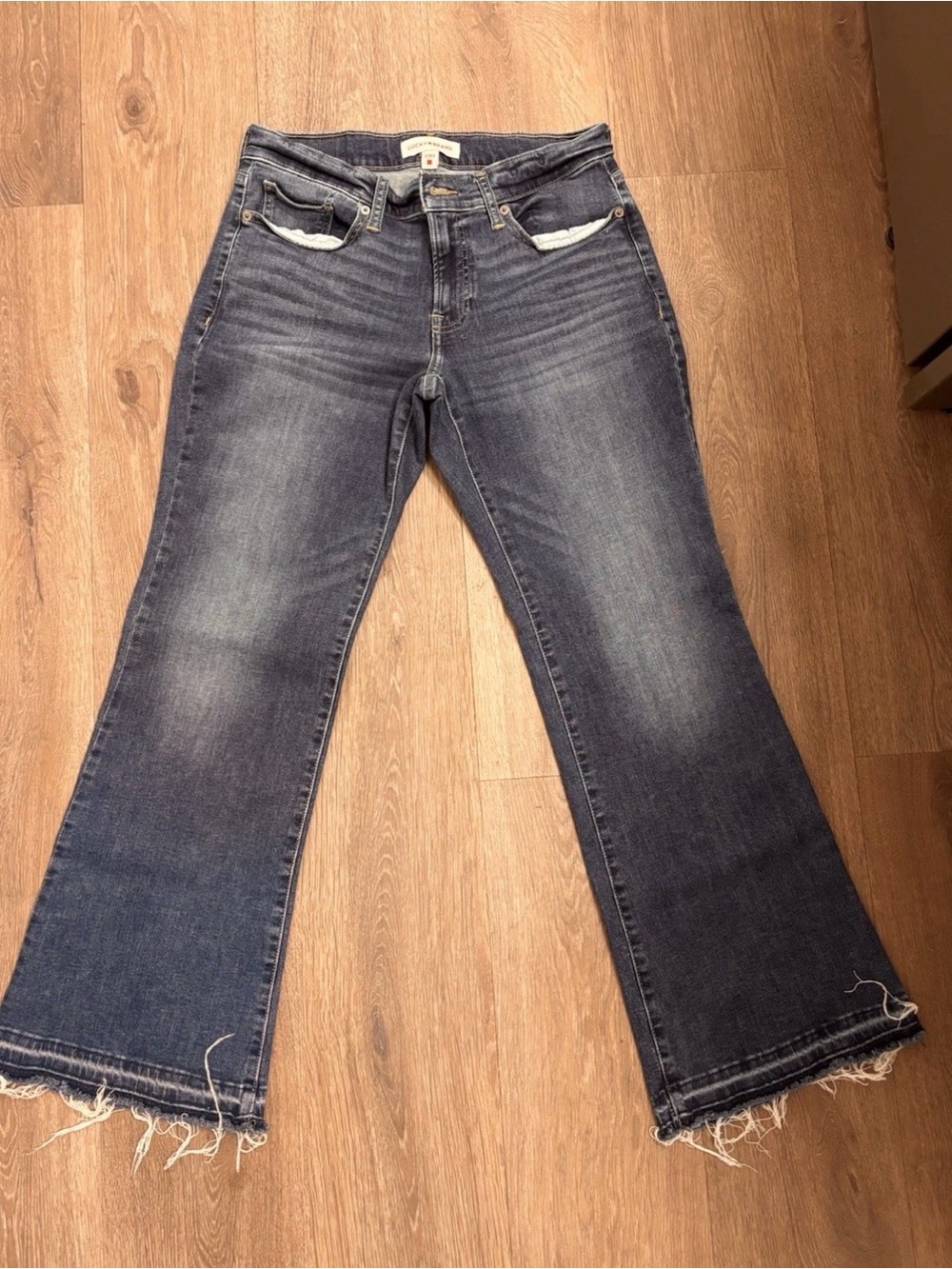 Lucky Brand Sweet Mid-Rise Flate Dark Wash Flare Jeans - Women’s